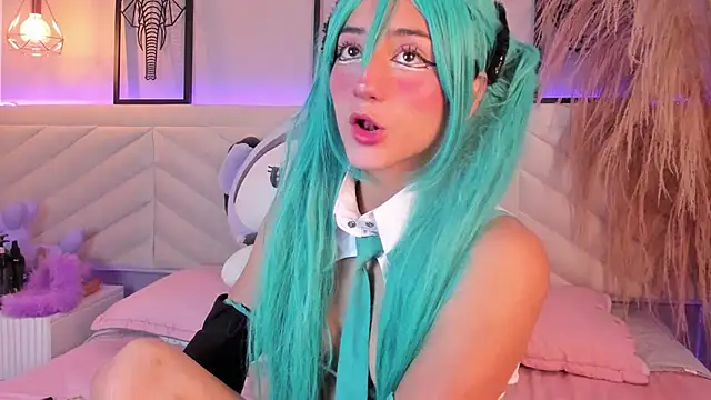 Snapshot of miia__baker chatting on 02-05-25, 01:11 miia baker online show from 02-05-25, 01:11