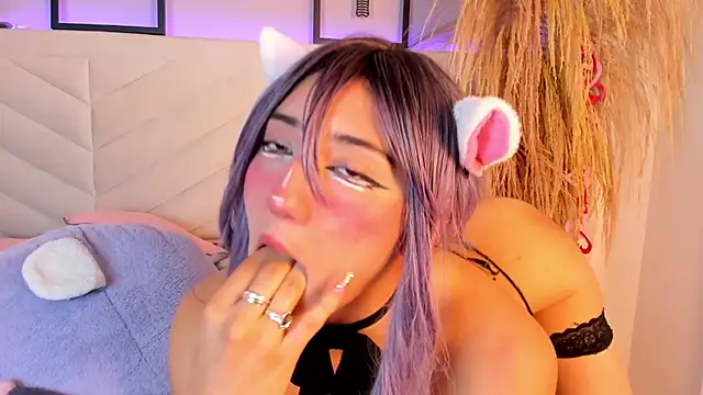 Snapshot of miia__baker chatting on 02-18-25, 12:17 miia baker online show from 02-18-25, 12:17