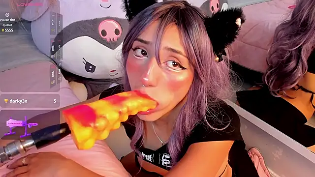 Snapshot of miia__baker chatting on 03-17-25, 12:14 miia baker online show from 03-17-25, 12:14