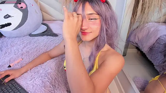 Snapshot of miia__baker chatting on 03-21-25, 12:06 miia baker online show from 03-21-25, 12:06