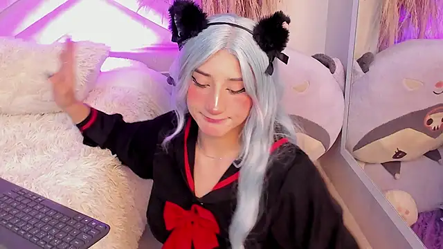 Snapshot of miia__baker chatting on 09-15-25, 12:16 miia baker online show from 09-15-25, 12:16