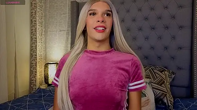 Shantal Joness online show from 11-05-25, 10:43