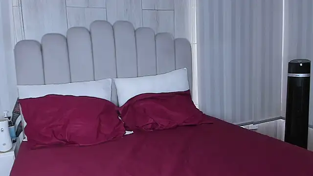 mileyerikson online show from 10-06-25, 01:08