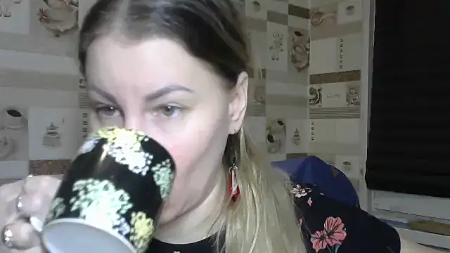 Snapshot of TherestlessKitty chatting on 01-12-26, 10:26 TherestlessKitty online show from 01-12-26, 10:26