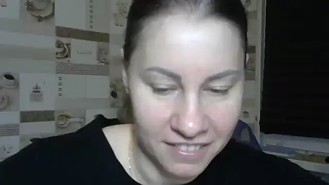 Snapshot of TherestlessKitty chatting on 01-15-26, 12:15 TherestlessKitty online show from 01-15-26, 12:15