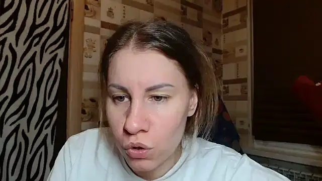 Snapshot of TherestlessKitty chatting on 02-17-26, 10:16 TherestlessKitty online show from 02-17-26, 10:16