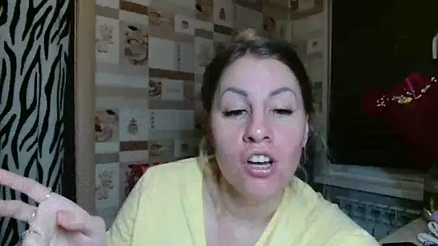 Snapshot of TherestlessKitty chatting on 02-22-26, 10:30 TherestlessKitty online show from 02-22-26, 10:30