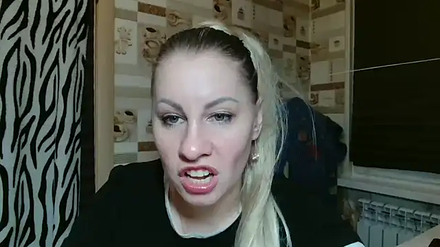 Snapshot of TherestlessKitty chatting on 02-23-26, 10:18 TherestlessKitty online show from 02-23-26, 10:18