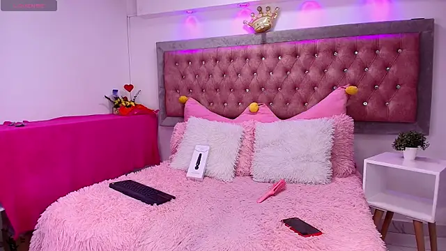 Tayzon Foxxx online show from 03-17-25, 01:08