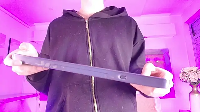 Tayzon Foxxx online show from 12-17-25, 12:11