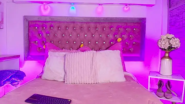 Tayzon Foxxx online show from 02-24-26, 12:58