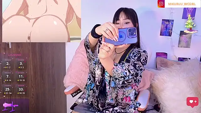 Snapshot of mikuru_hara chatting on 12-22-24, 02:49 mikuru hara online show from 12-22-24, 02:49