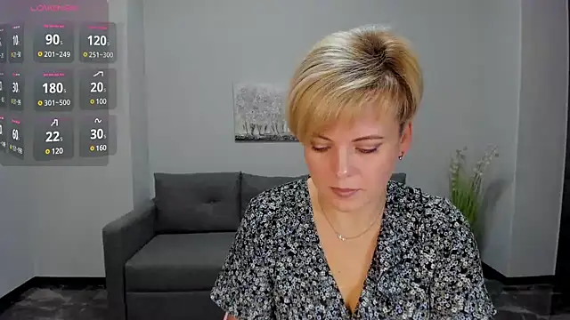 Snapshot of Julia_Wilsone chatting on 12-07-24, 06:32 Julia Wilsone online show from 12-07-24, 06:32