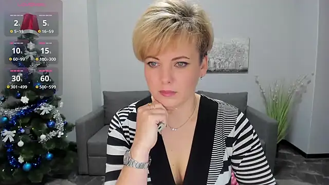 Snapshot of Julia_Wilsone chatting on 12-23-24, 07:06 Julia Wilsone online show from 12-23-24, 07:06