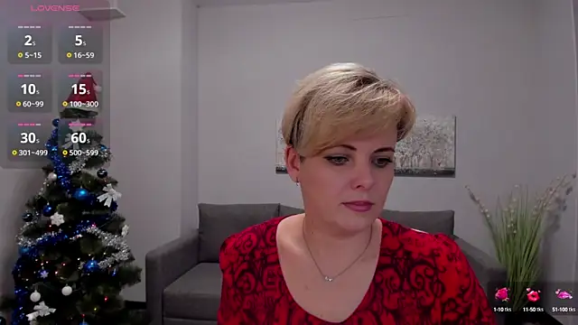 Snapshot of Julia_Wilsone chatting on 12-25-24, 04:43 Julia Wilsone online show from 12-25-24, 04:43