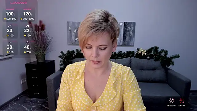 Snapshot of Julia_Wilsone chatting on 01-02-25, 04:02 Julia Wilsone online show from 01-02-25, 04:02