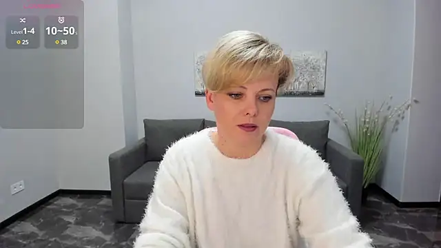 Snapshot of Julia_Wilsone chatting on 01-16-25, 12:53 Julia Wilsone online show from 01-16-25, 12:53