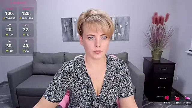 Snapshot of Julia_Wilsone chatting on 02-01-25, 12:58 Julia Wilsone online show from 02-01-25, 12:58