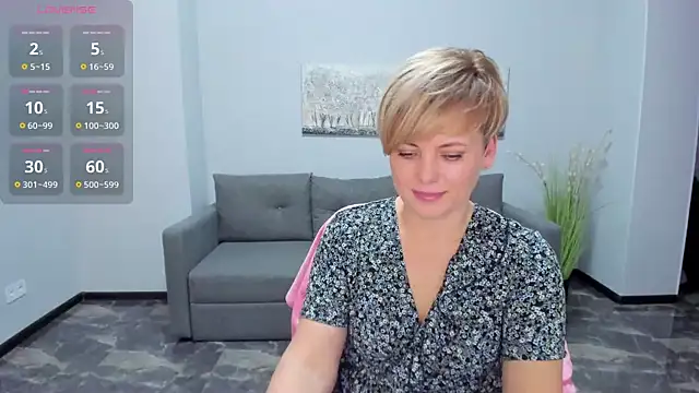 Snapshot of Julia_Wilsone chatting on 02-05-25, 03:52 Julia Wilsone online show from 02-05-25, 03:52