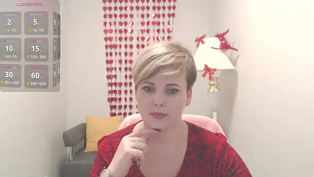 Snapshot of Julia_Wilsone chatting on 02-10-25, 01:11 Julia Wilsone online show from 02-10-25, 01:11