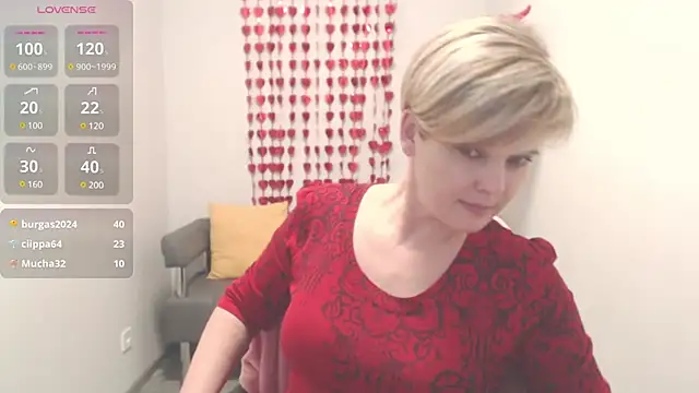 Snapshot of Julia_Wilsone chatting on 02-10-25, 04:14 Julia Wilsone online show from 02-10-25, 04:14