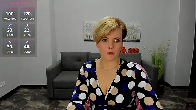 Snapshot of Julia_Wilsone chatting on 02-18-25, 04:26 Julia Wilsone online show from 02-18-25, 04:26