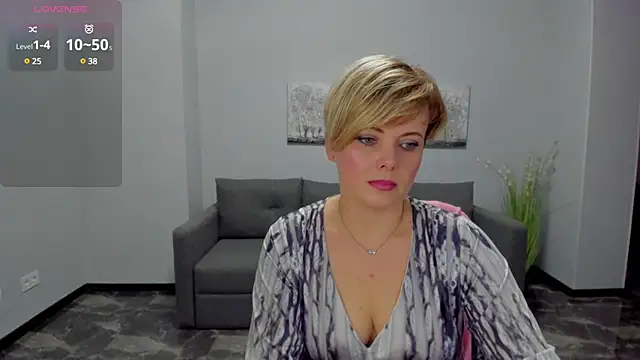 Snapshot of Julia_Wilsone chatting on 02-21-25, 12:50 Julia Wilsone online show from 02-21-25, 12:50