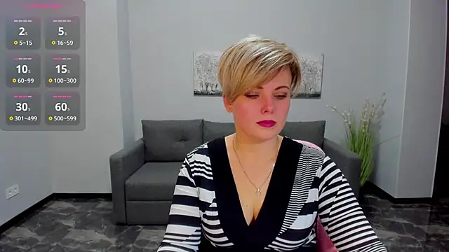 Snapshot of Julia_Wilsone chatting on 03-04-25, 12:33 Julia Wilsone online show from 03-04-25, 12:33