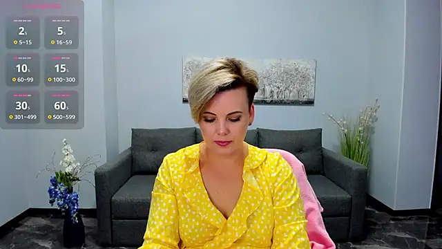 Snapshot of Julia_Wilsone chatting on 10-03-25, 11:51 Julia Wilsone online show from 10-03-25, 11:51