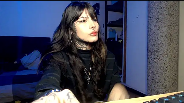 Snapshot of xdirtyvenomx chatting on 12-16-25, 12:59 xdirtyvenomx online show from 12-16-25, 12:59