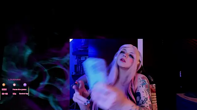 Irinaa Scarlett online show from 10-06-25, 12:52