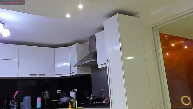 Makonneen online show from 12-20-24, 06:19