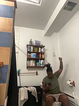 Snapshot of Goddess_Nafeesha chatting on 11-05-25, 05:46 Goddess Nafeesha online show from 11-05-25, 05:46