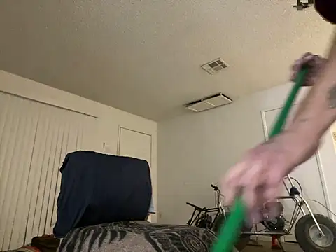 Snapshot of freakzmexx chatting on 12-13-24, 06:10 freakzmexx online show from 12-13-24, 06:10