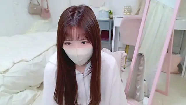 Sayuringo  online show from 12-18-24, 11:13