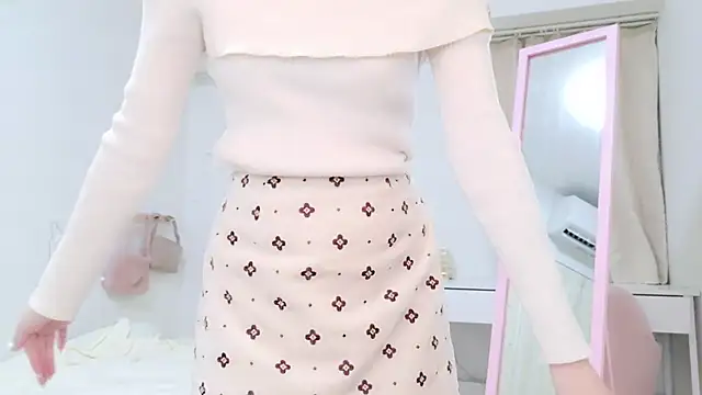 Sayuringo  online show from 03-11-25, 11:23