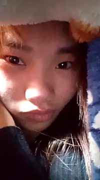 Snapshot of Lonalysexy chatting on 02-08-25, 07:26 Lonalysexy online show from 02-08-25, 07:26
