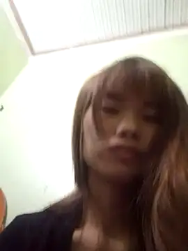 Snapshot of Lonalysexy chatting on 03-18-25, 01:31 Lonalysexy online show from 03-18-25, 01:31