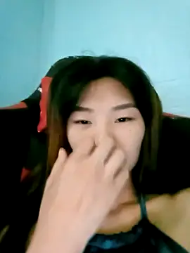Snapshot of Lonalysexy chatting on 09-15-25, 07:30 Lonalysexy online show from 09-15-25, 07:30