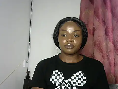 Snapshot of juicyblaqebony chatting on 11-17-25, 11:27 juicyblaqebony online show from 11-17-25, 11:27