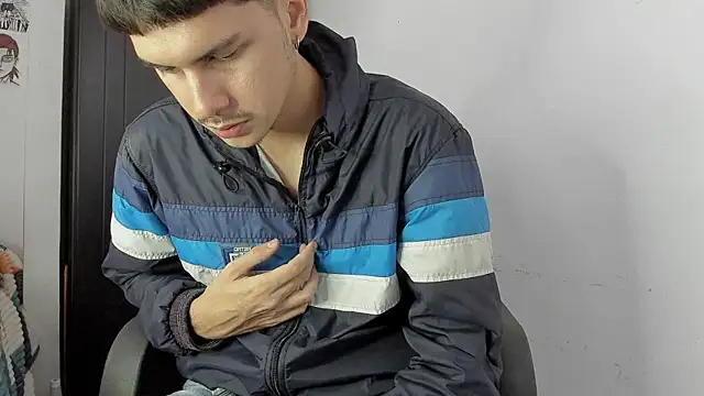 Snapshot of SonSett chatting on 11-06-25, 12:06 SonSett online show from 11-06-25, 12:06