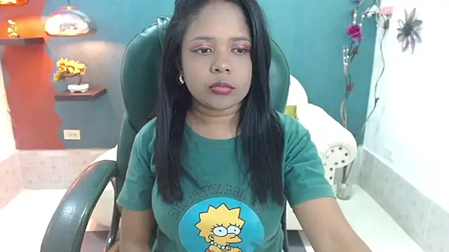 Snapshot of Melikasweetz chatting on 12-20-24, 05:18 Melikasweetz online show from 12-20-24, 05:18