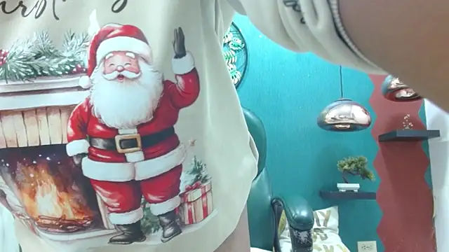 Snapshot of Melikasweetz chatting on 12-24-24, 08:49 Melikasweetz online show from 12-24-24, 08:49