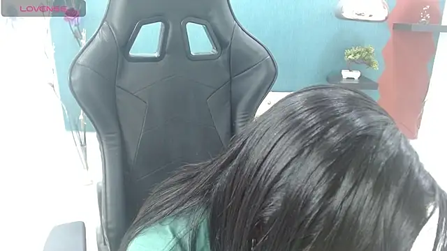 Snapshot of Melikasweetz chatting on 02-12-25, 05:48 Melikasweetz online show from 02-12-25, 05:48