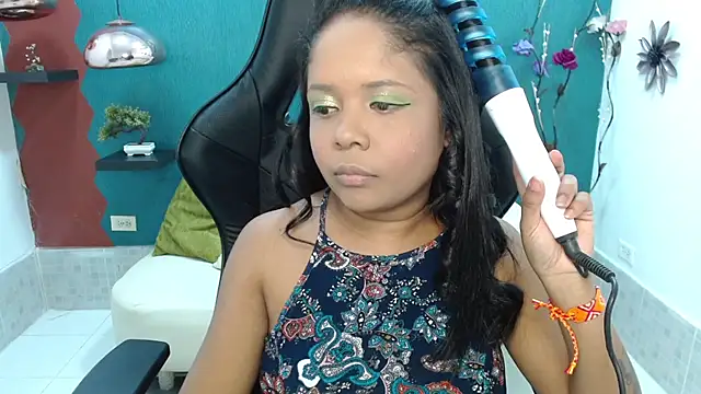 Snapshot of Melikasweetz chatting on 03-01-25, 05:27 Melikasweetz online show from 03-01-25, 05:27