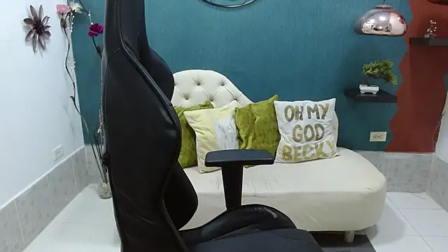 Snapshot of Melikasweetz chatting on 03-03-25, 05:18 Melikasweetz online show from 03-03-25, 05:18