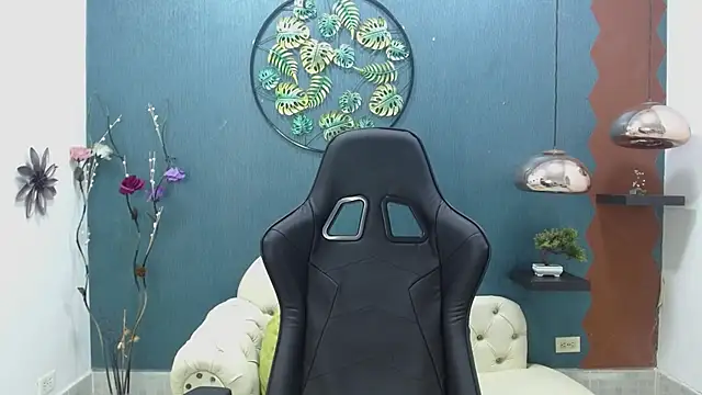 Snapshot of Melikasweetz chatting on 03-21-25, 05:45 Melikasweetz online show from 03-21-25, 05:45