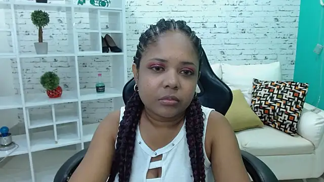 Snapshot of Melikasweetz chatting on 02-18-26, 05:20 Melikasweetz online show from 02-18-26, 05:20