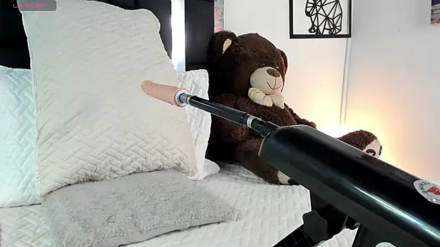 emma-hiill online show from 01-24-25, 02:08