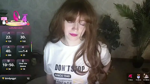 Snapshot of _Lost_Mademoiselle_ chatting on 12-21-25, 06:59 Lost Mademoiselle online show from 12-21-25, 06:59